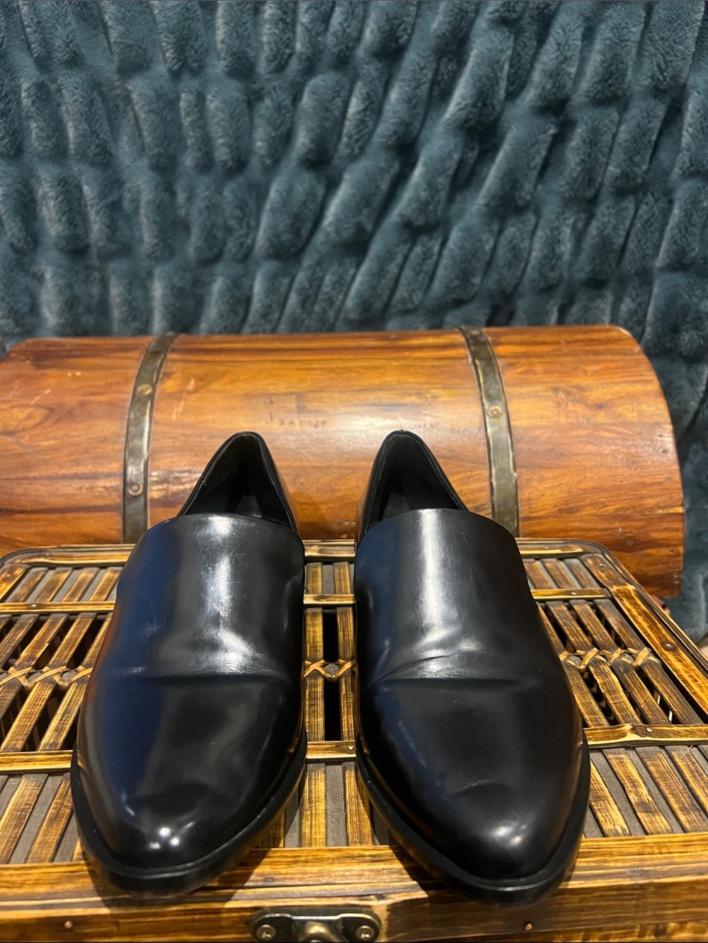 Kelsi Dagger Brooklyn Black Leather Pointed Toe Loafers Size 7.5